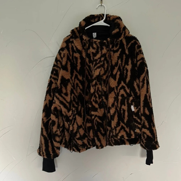 Varley Jackets & Blazers - VARLEY Montalavo Fleece Jacket Hooded NWT L